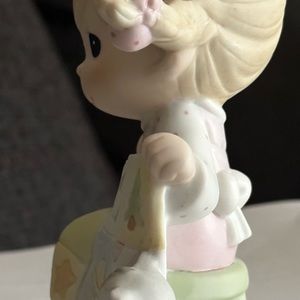 Precious Moments 2005  “May Your Holidays Be So-Sew Special”